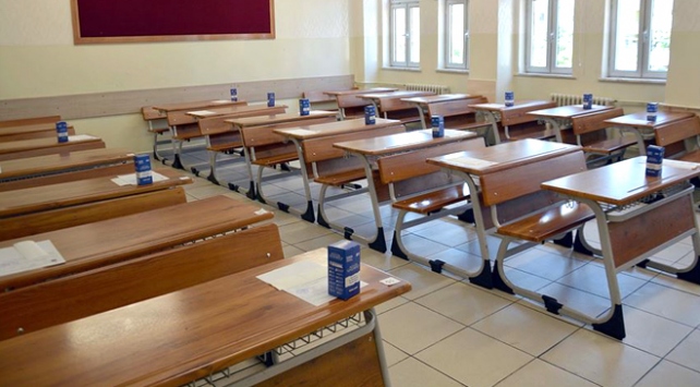 Milli Eğitim Bakanı Selçuk: Amacımız okulları açmak