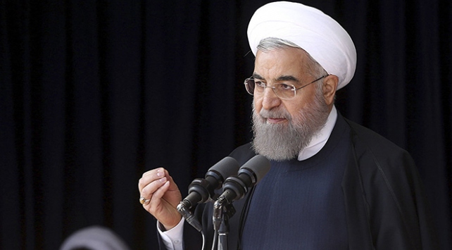 Ruhani: Halkımız çok ağır bir süreç geçiriyor