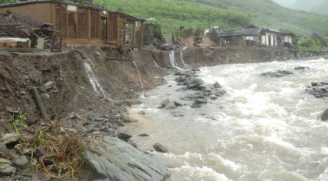 Güney Kore’de şiddetli yağışlarda 5 kişi öldü