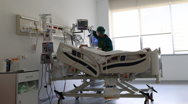 Ankara’da COVID-19 hastalarına ayrılan yatak sayısı artırıldı