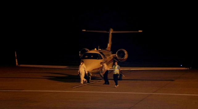 Hasta, Sağlık Bakanlığına ait ambulans uçakla Türkiye’ye getirildi