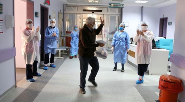 Türkiye’de virüsü yenen hasta sayısı 227 bini aştı