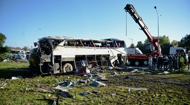 Eskişehir’de servis otobüsü devrildi.2 işçi Öldü
