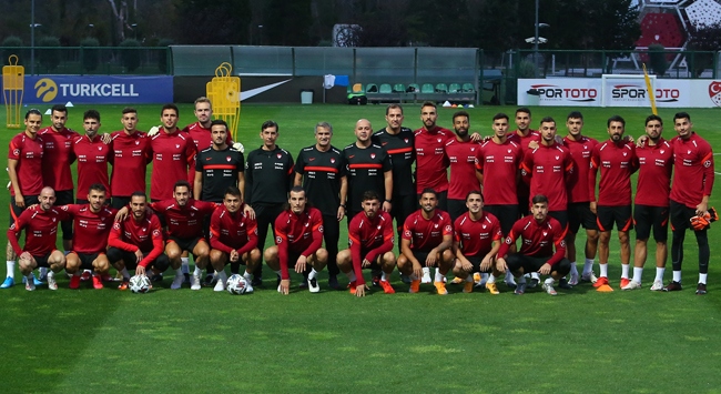 A Milli Futbol Takımı Almanya maçı hazırlıklarına başladı