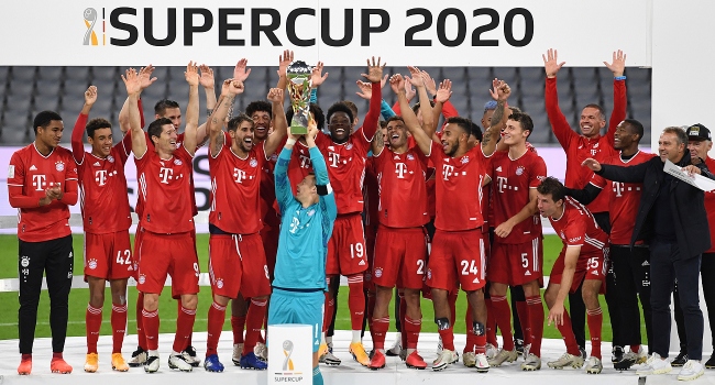 Bayern Münih, Almanya Süper Kupası’nı müzesine götürdü