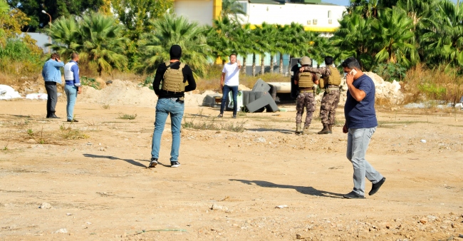 Antalya’da silahlı eylem yapan kişi, polis ekiplerince ikna edildi