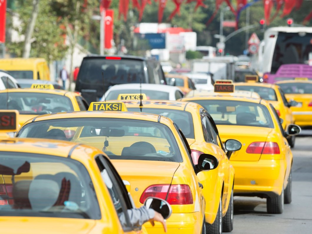 İstanbul’da taksi, minibüs ve dolmuşlara zam!
