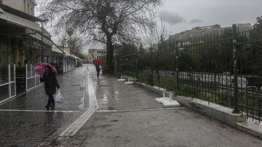 Yunanistan’da karantina bir hafta daha uzatıldı