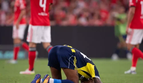 Fenerbahçe, Benfica’ya elenerek Şampiyonlar Ligi’ne veda etti…