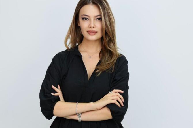 Nur Ela Aşar “Başkasının Işığında Parlayabilmek