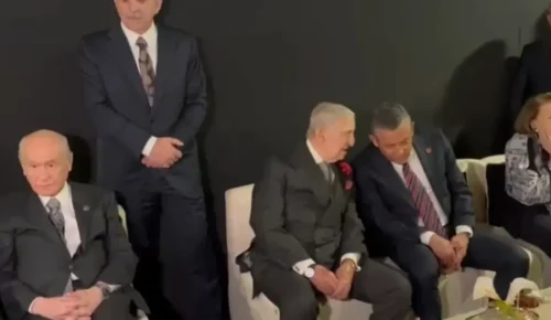 Dikkat çeken anlar! Devlet Bahçeli ve Özgür Özel o etkinlikte bir araya geldiler